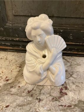 White Ceramic Geisha Figurine with Fan - Decorative Home Art